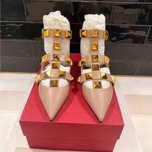 BRAND NEW Valentino Garavani Nude Ballerina Flats with Gold Studs.